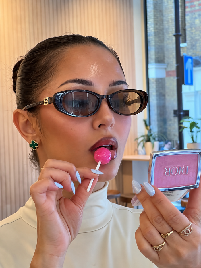 It Girl Vitamins lifestyle photograph